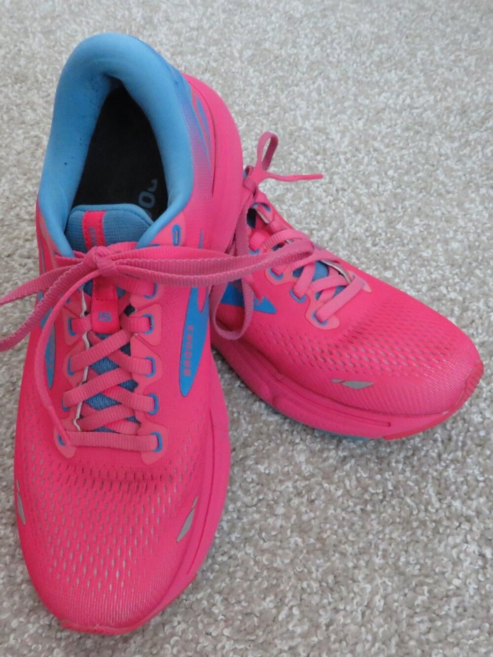Women's Brooks Ghost 15 Neutral Running Shoe Pink Blue - 8 M